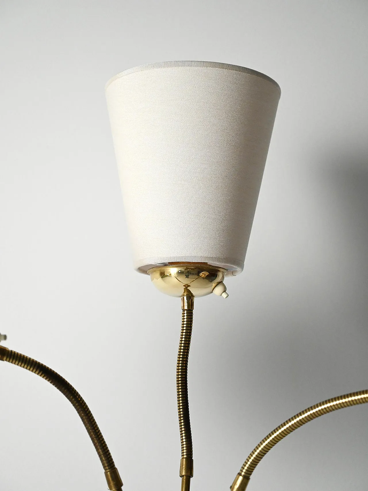 Lampada da terra scandinava a tre bracci in teak e ottone, anni '50 7