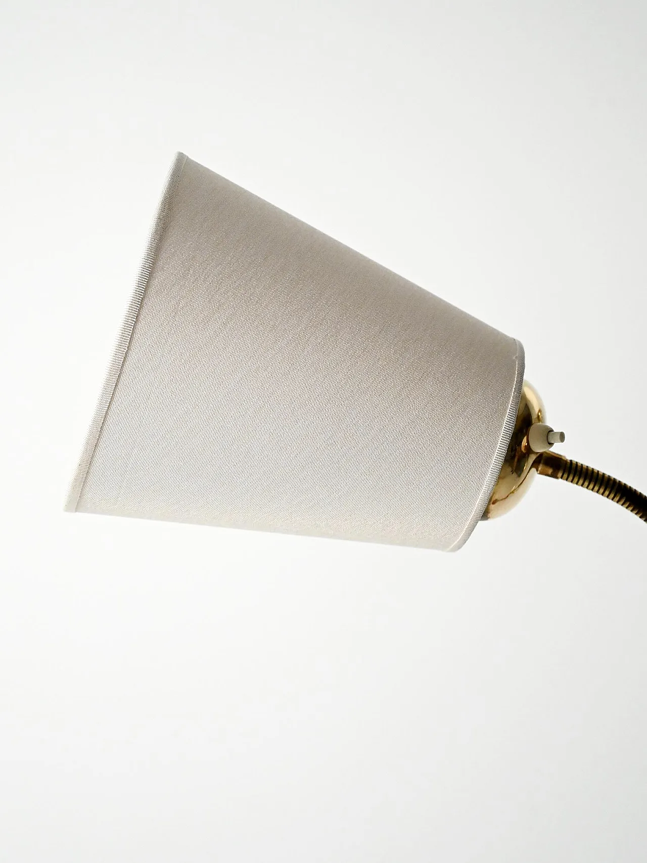 Lampada da terra scandinava a tre bracci in teak e ottone, anni '50 8