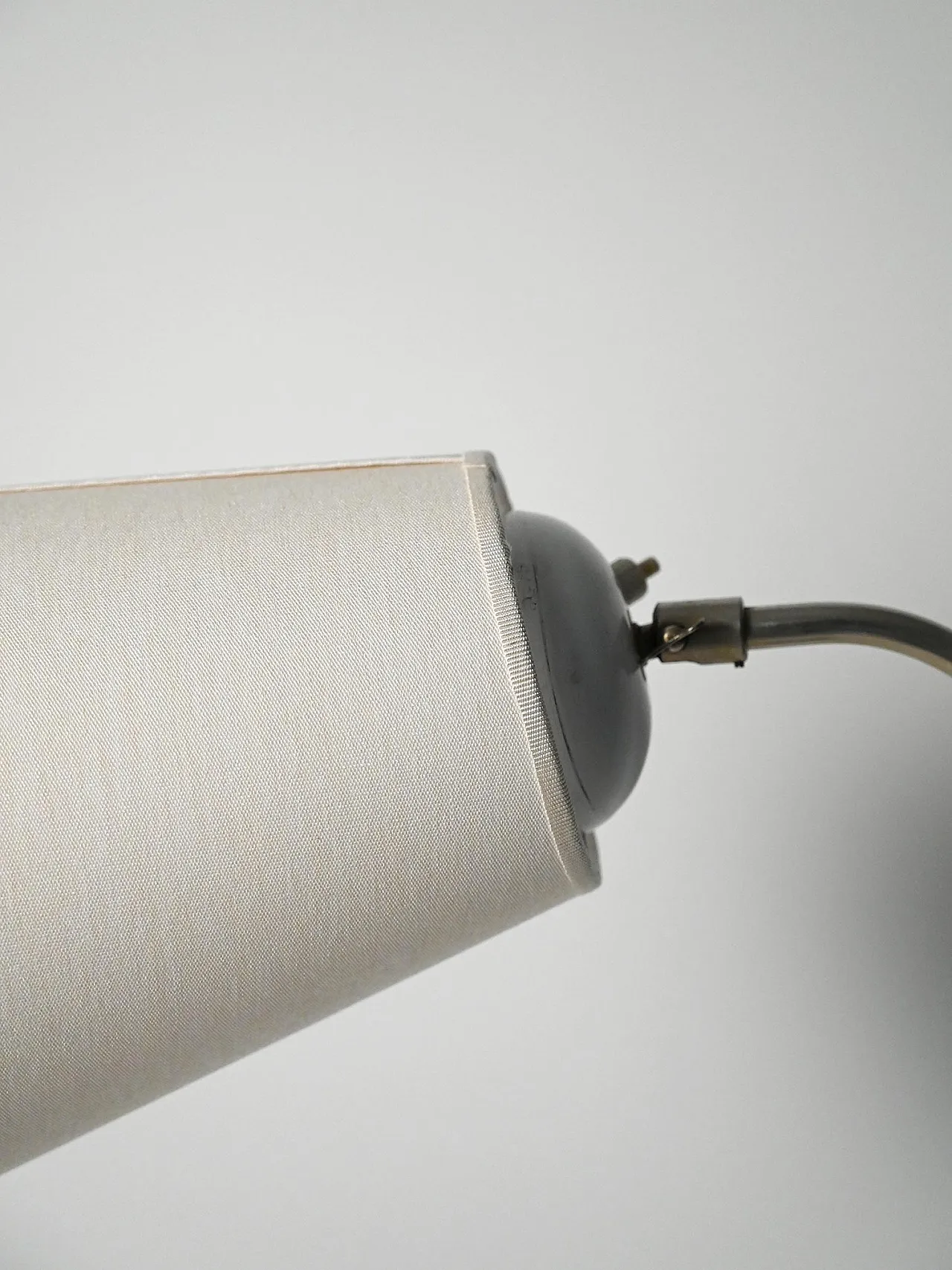 Lampada da terra scandinava Mid Century in rovere e metallo 6