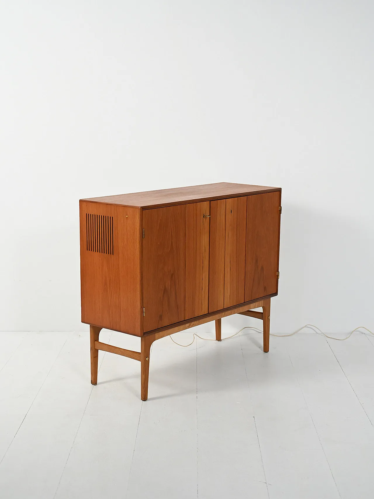 Mobile bar scandinavo in teak, anni ’50 6