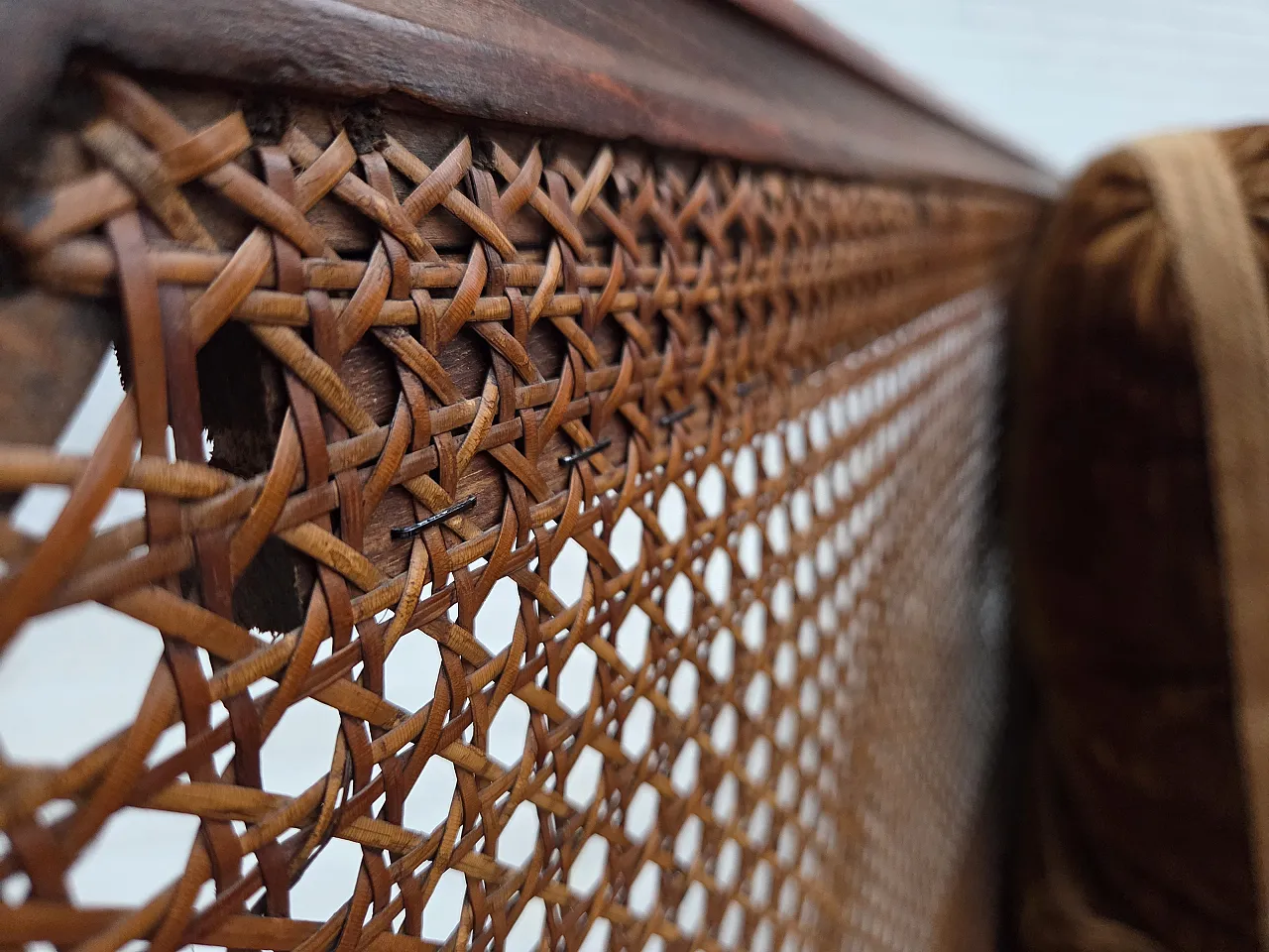 Divano danese a 3 posti in velluto e quercia, anni '40 5