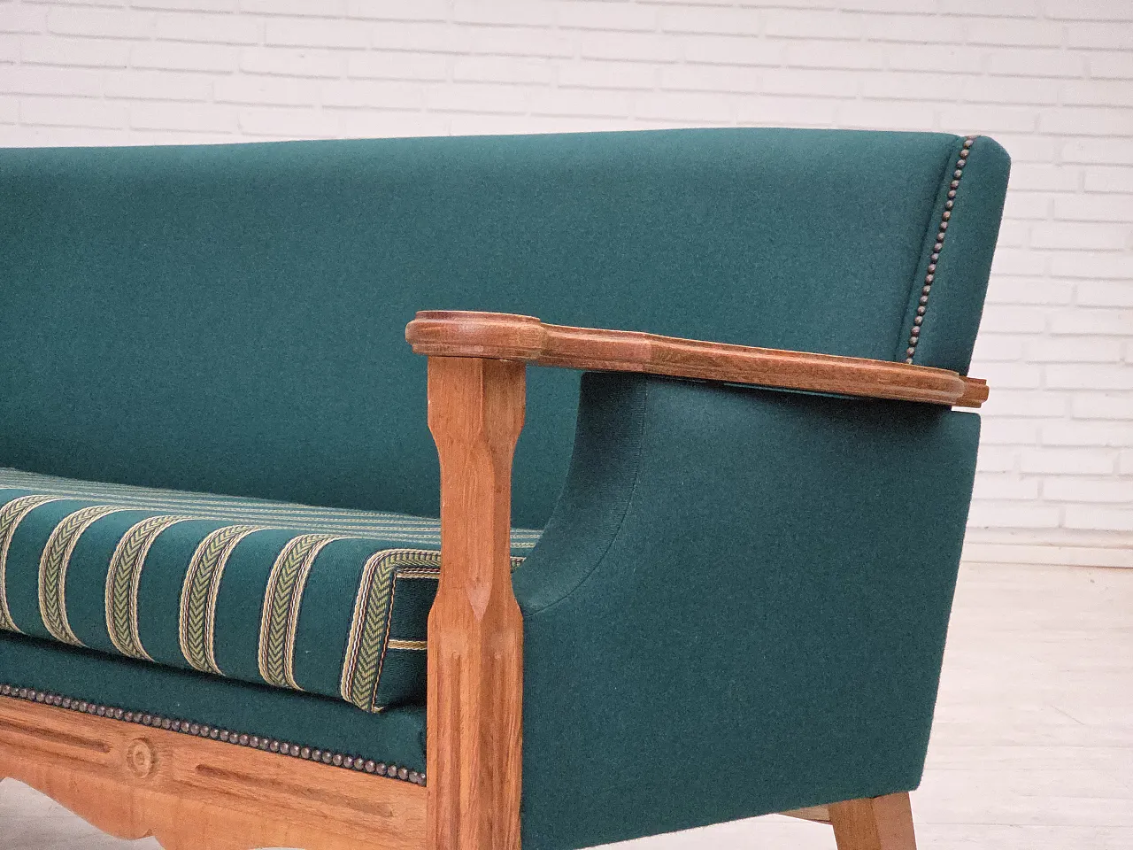 Divano danese a 4 posti in lana e rovere massiccio, anni '70 4