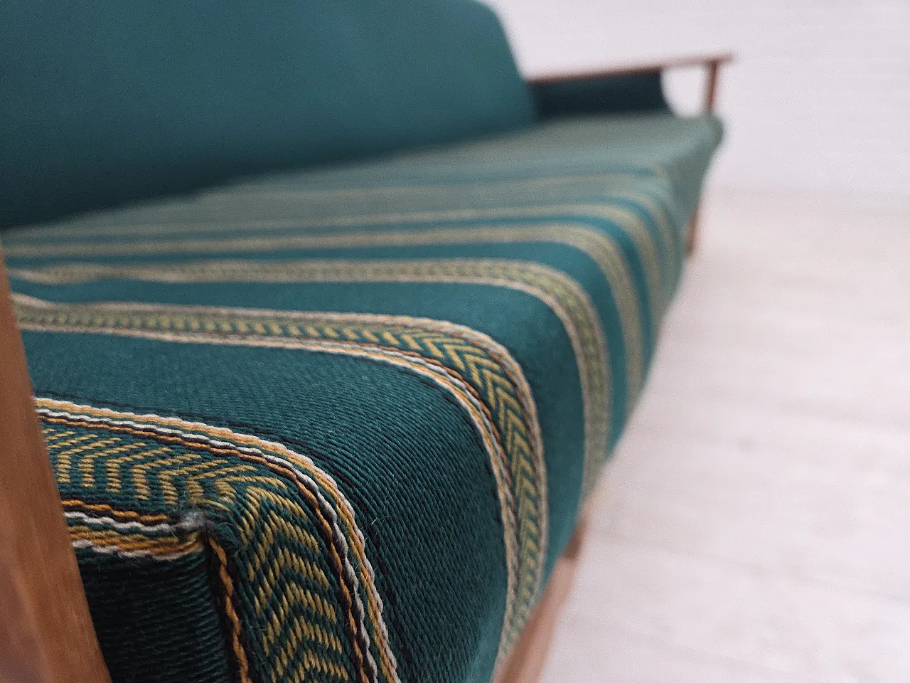 Divano danese a 4 posti in lana e rovere massiccio, anni '70 13