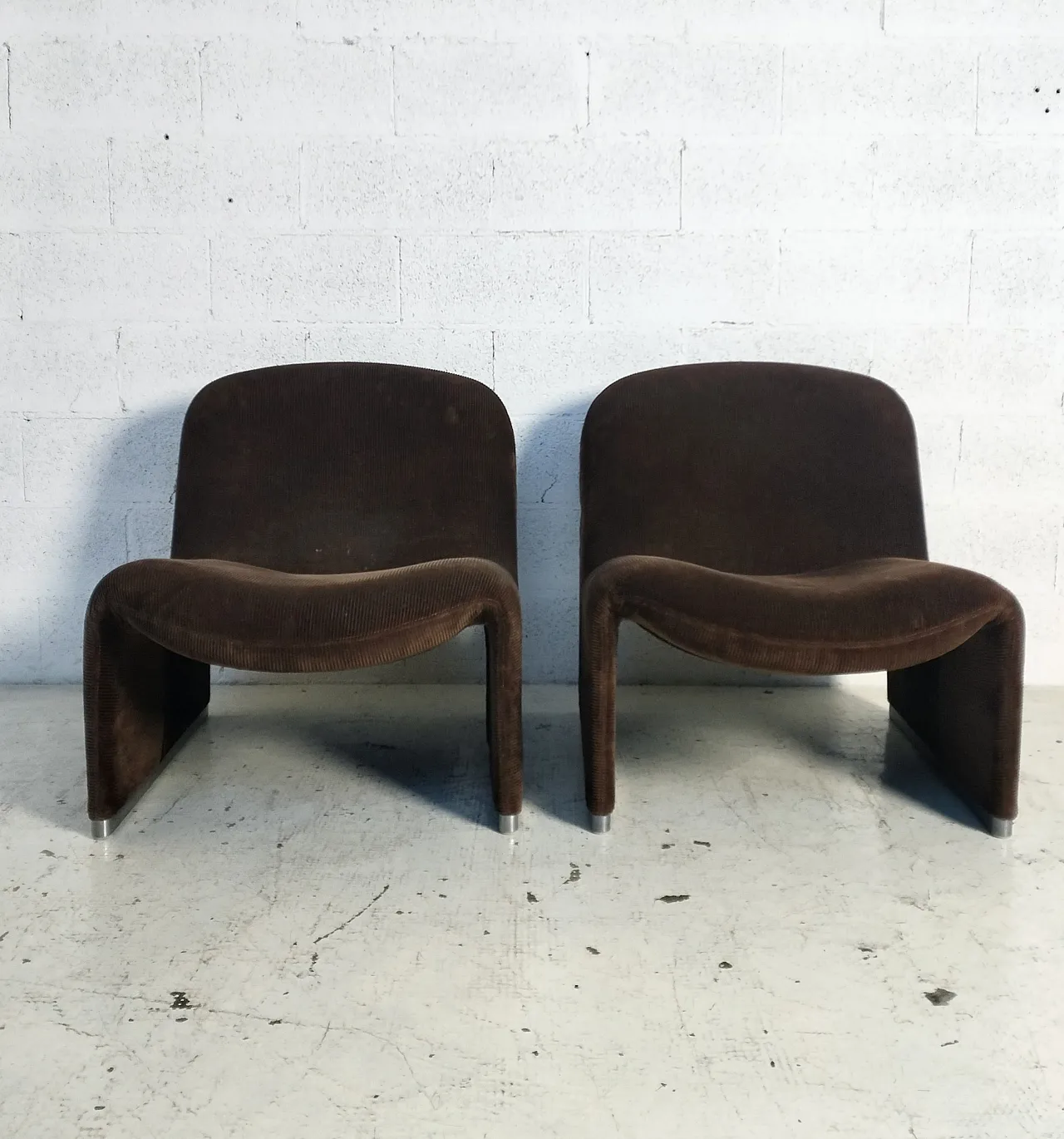 Pair of brown velvet Alky chairs by G.Piretti for A.Castelli, 70s 8