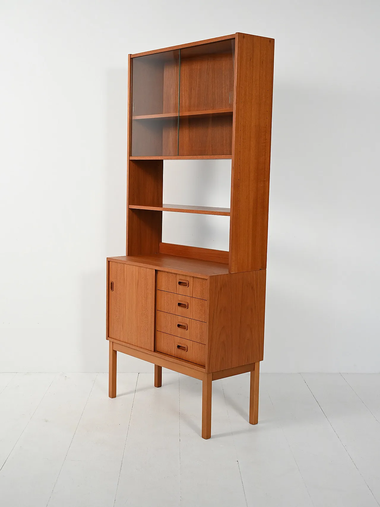Libreria scandinava in teak con vetrina 5