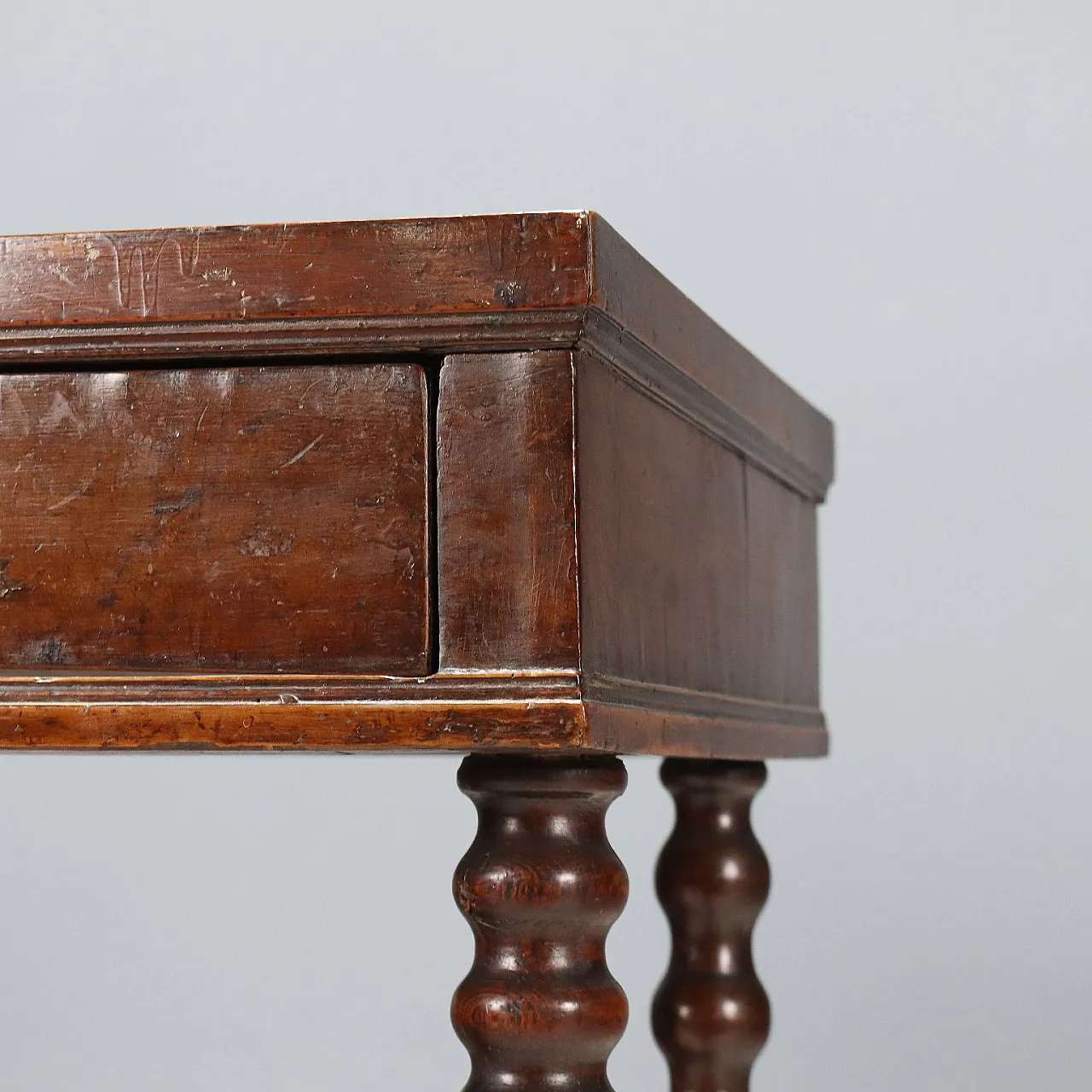 Walnut sewing table, late 19th century 5