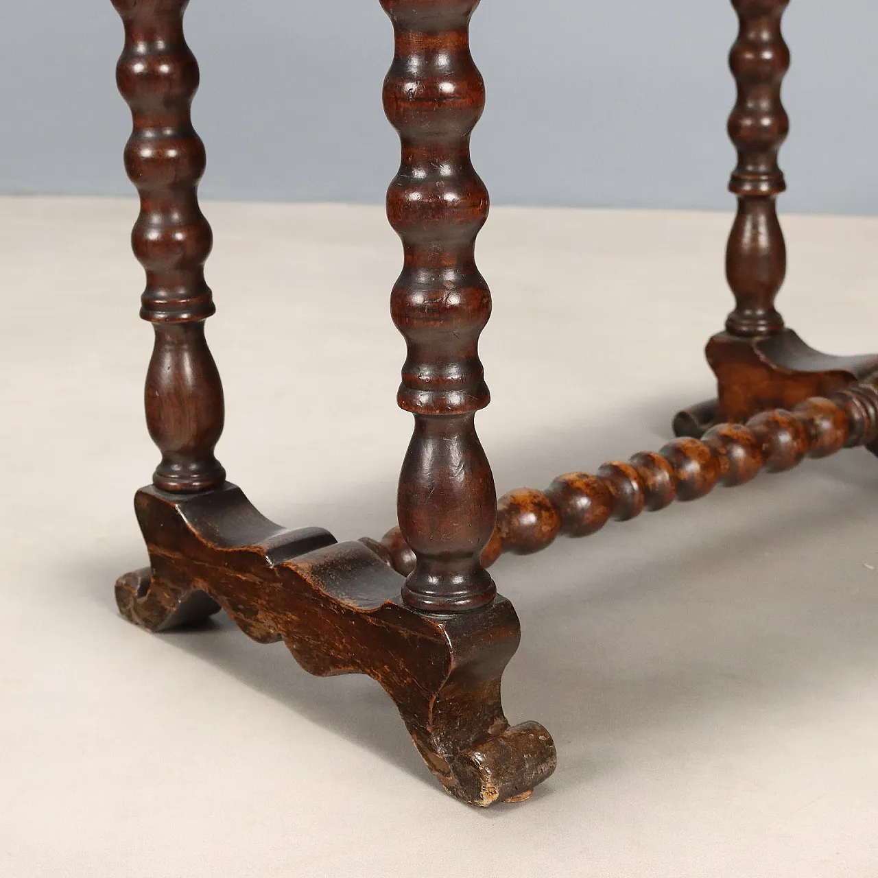 Walnut sewing table, late 19th century 6