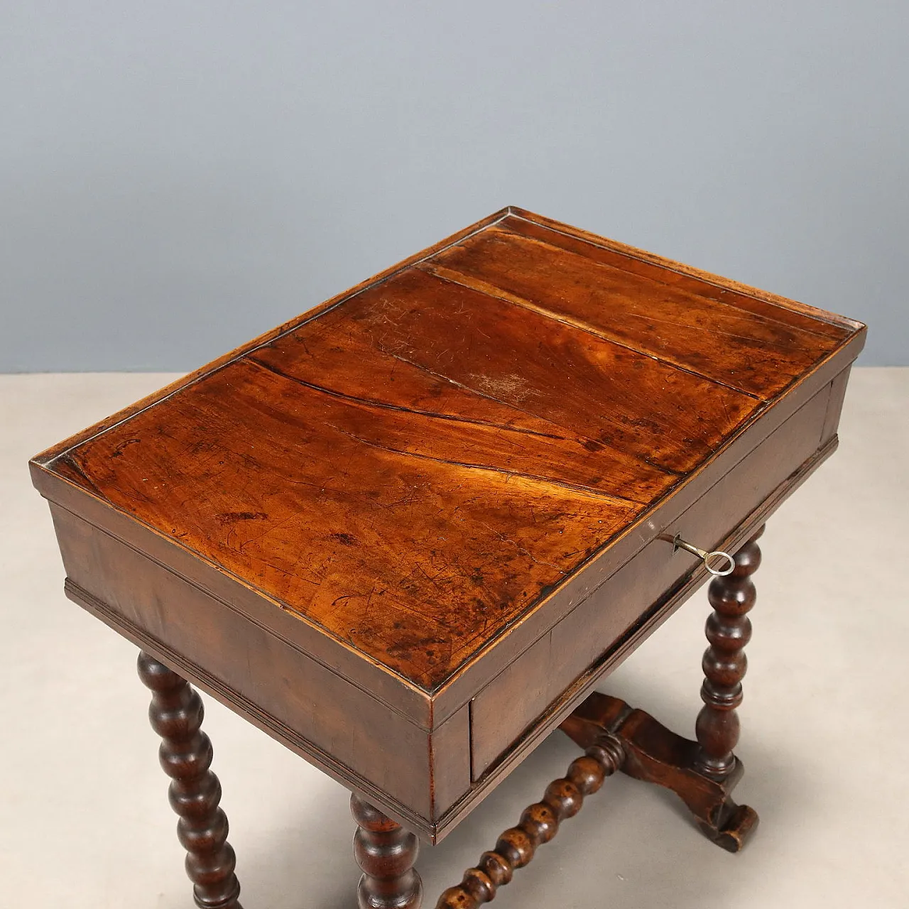 Walnut sewing table, late 19th century 7