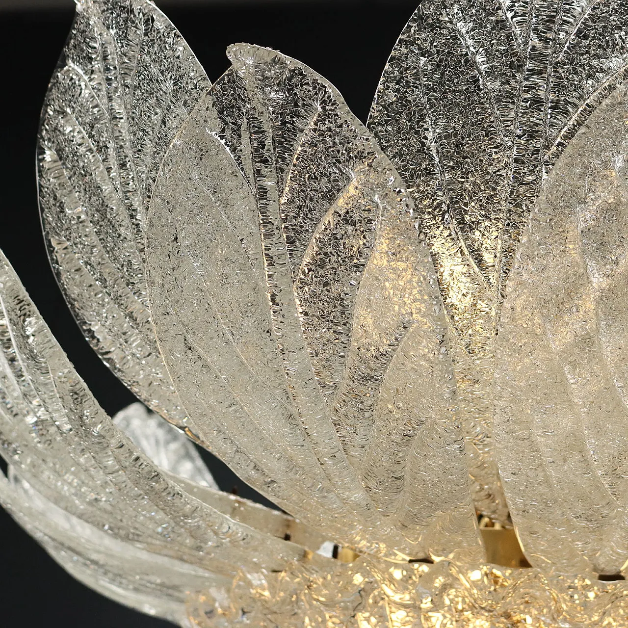 Gold-plated metal lamp and Murano glass leaves, 20th century 4