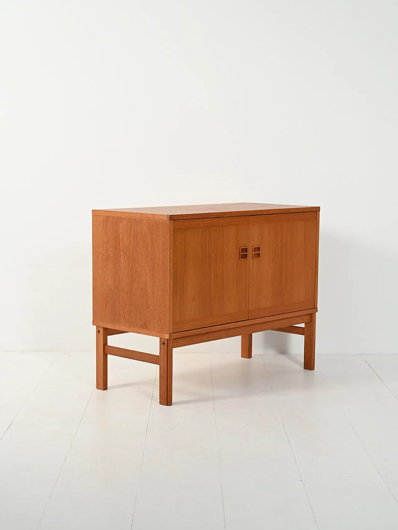 Cabinet scandinavo anni ’60 in teak 4