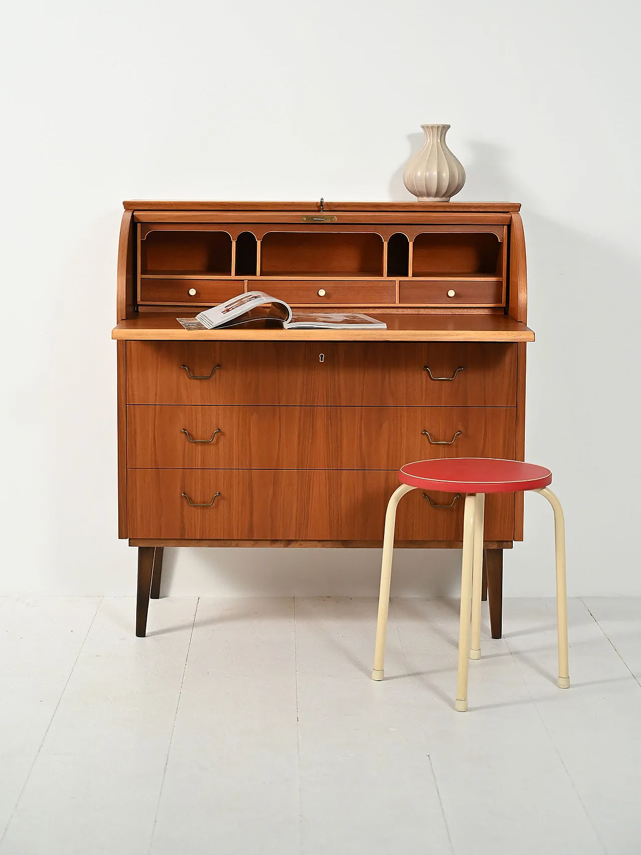 Secrétaire scandinavo in teak con chiusura a tambour 1