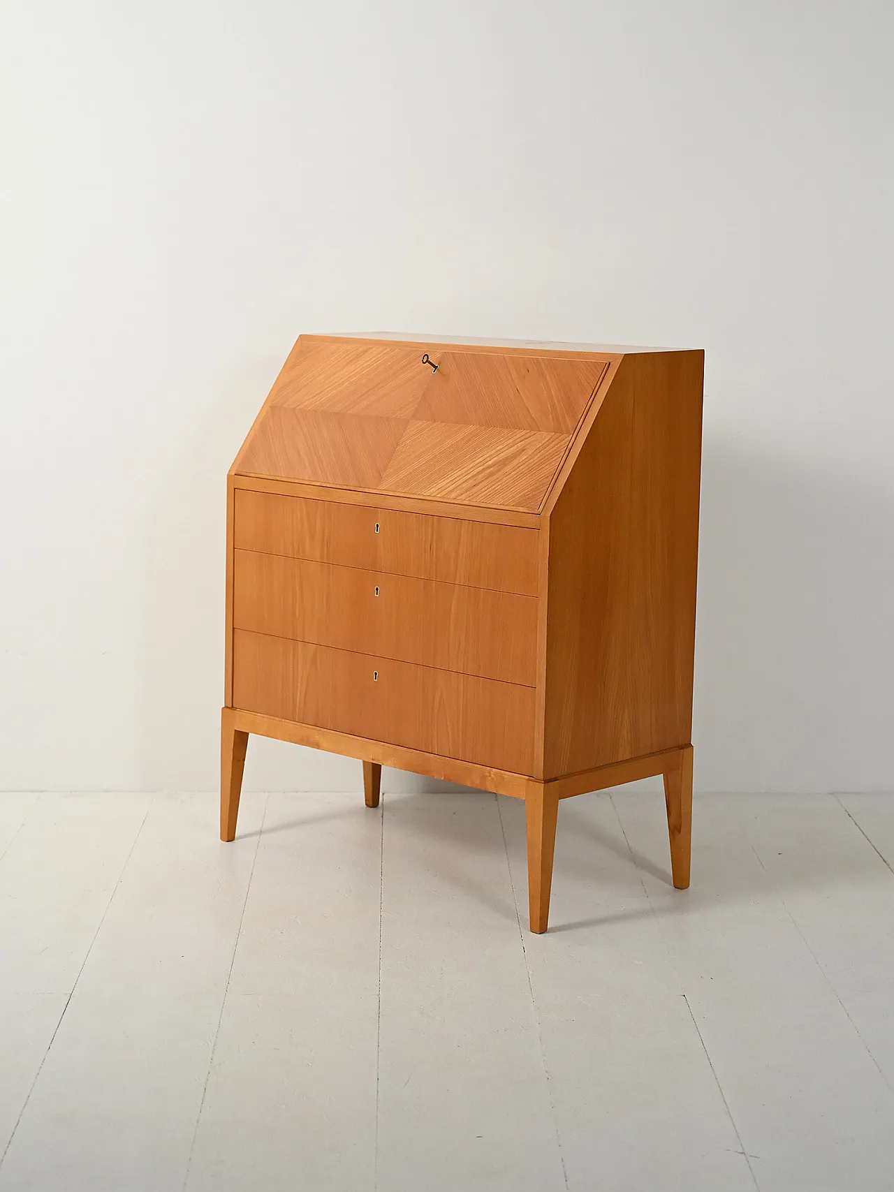 Scandinavian secretary in elm and briar, 1950s 5