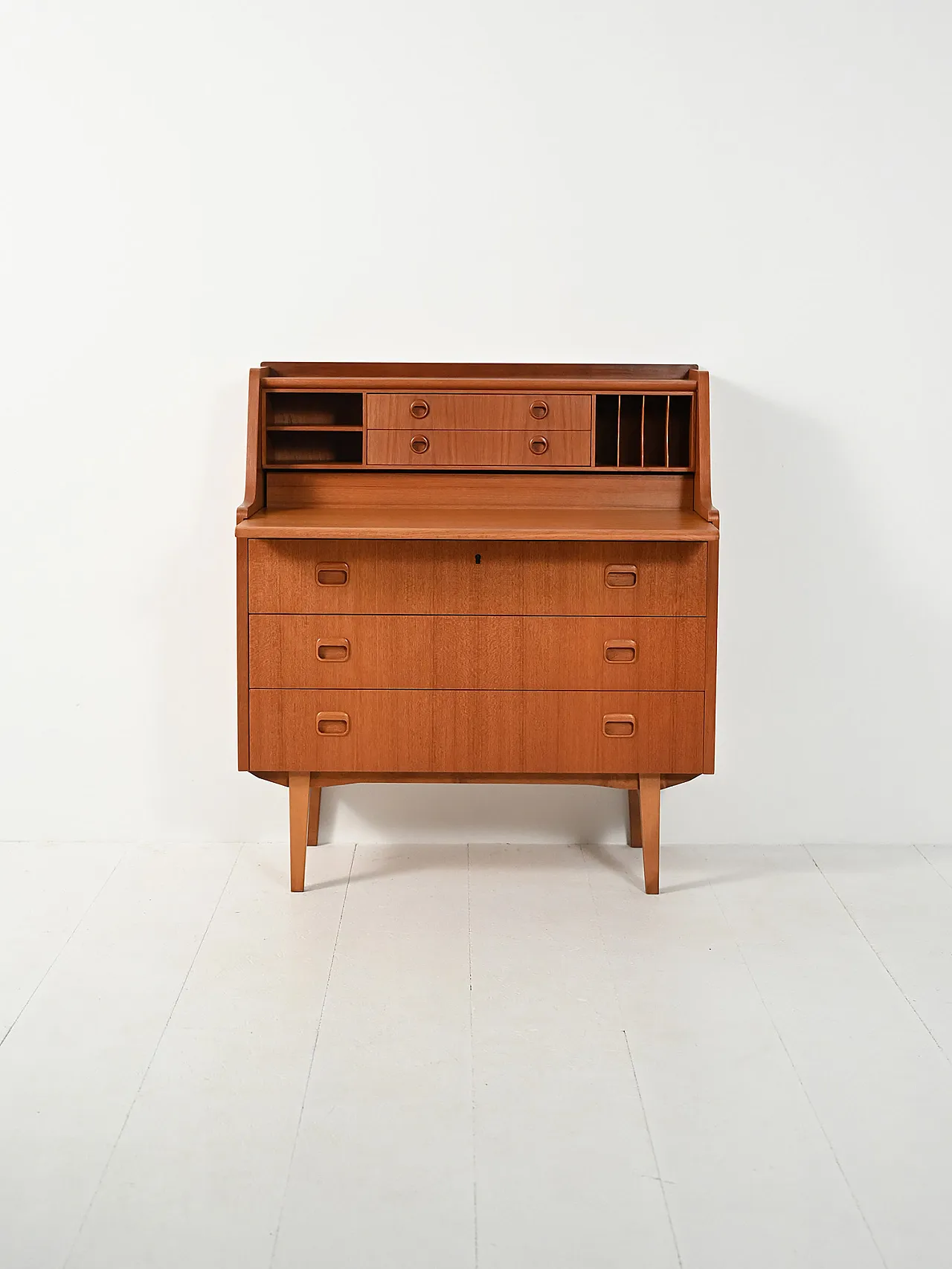 1960s Scandinavian secretary with extractable top 2