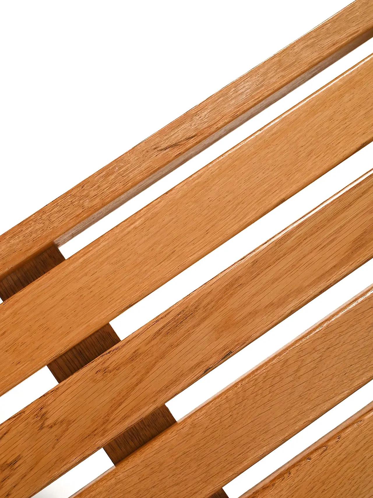 “Tokyo” bench by Yngvar Sandström 9