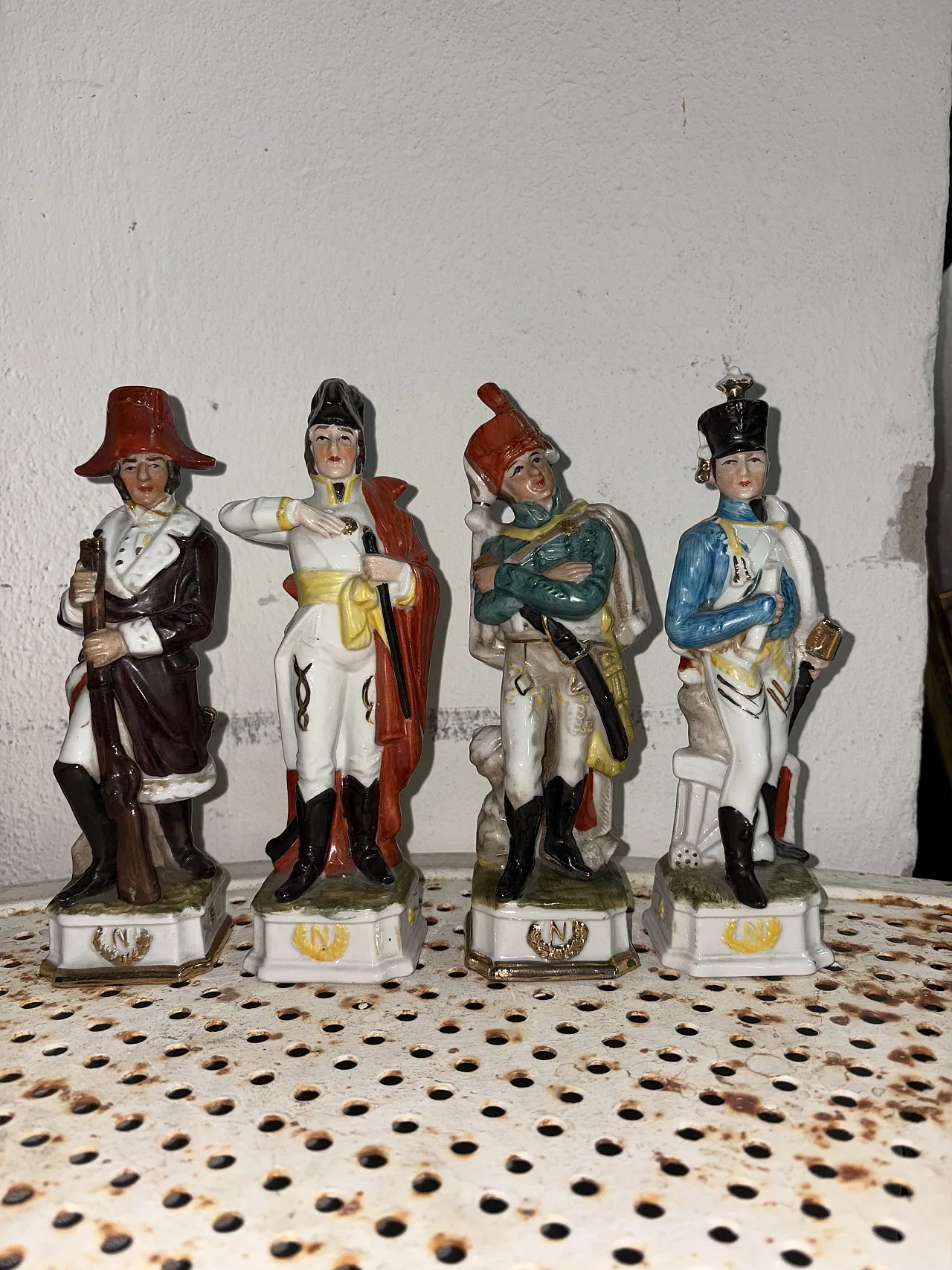 4 Statues Capodimonte soldiers, 50s 1