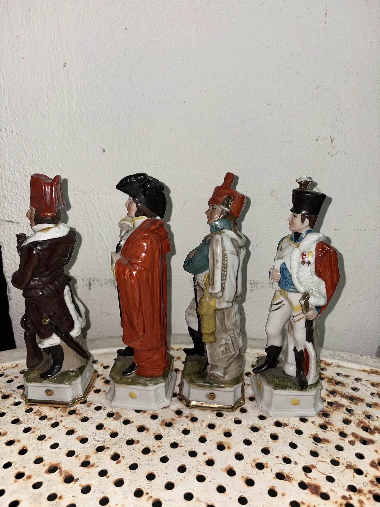4 Statues Capodimonte soldiers, 50s 5