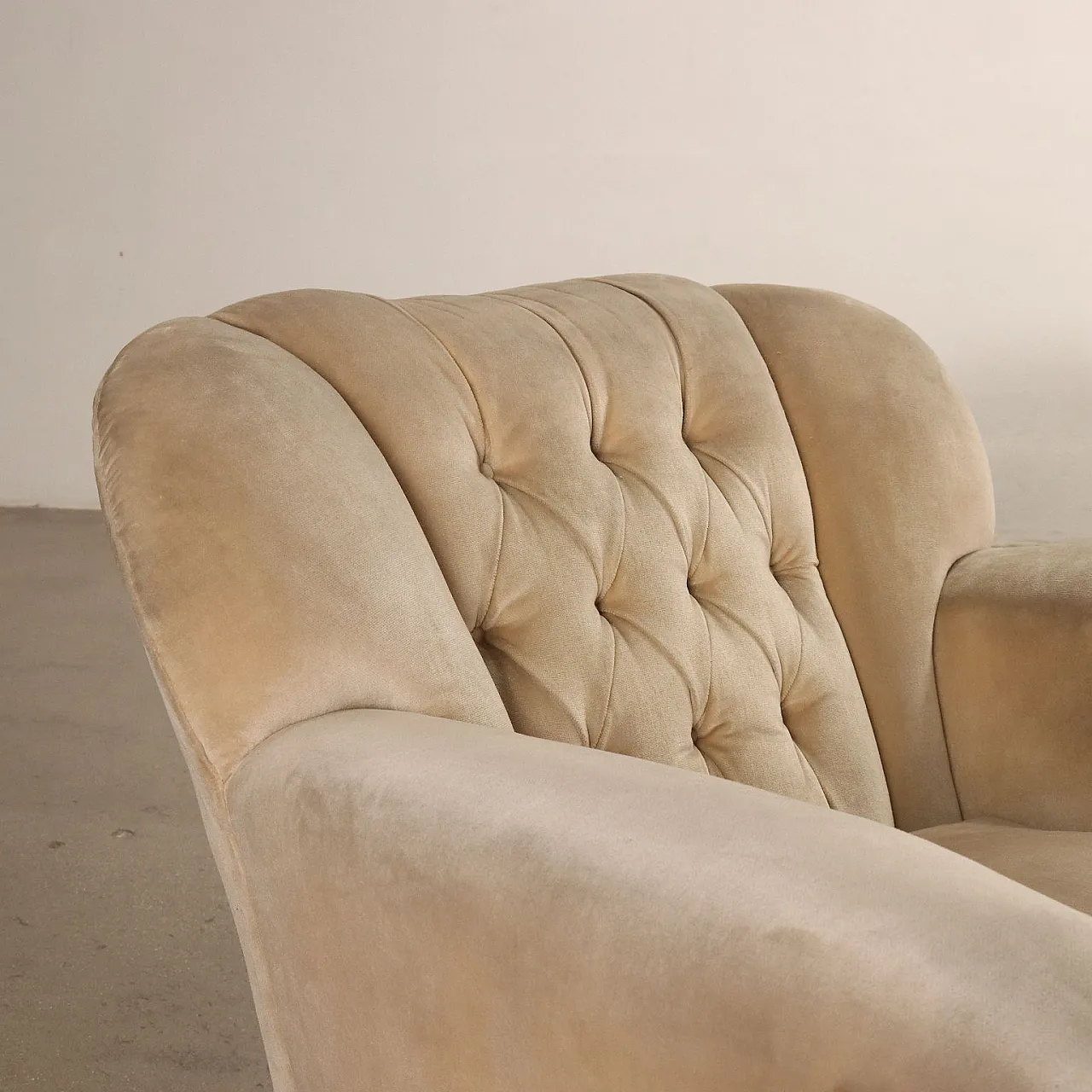 Coppia di poltrone in tessuto con piedi in legno, anni '50 5