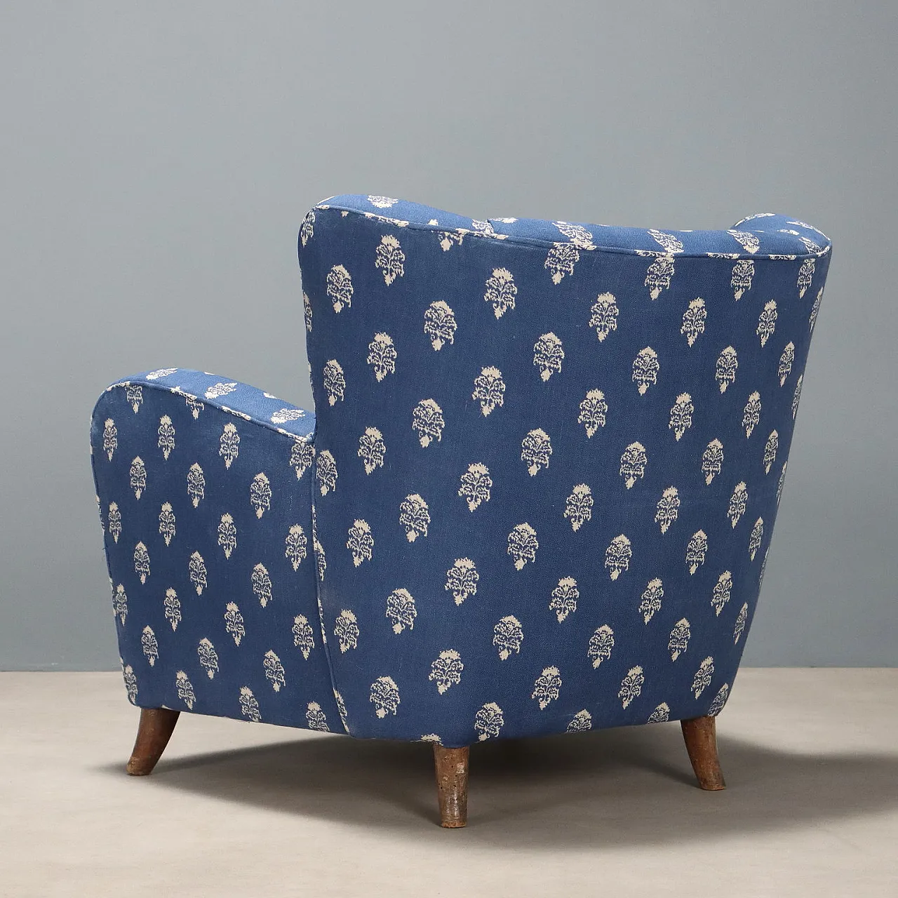 Armchair in fabric and wooden legs, 20th century 7