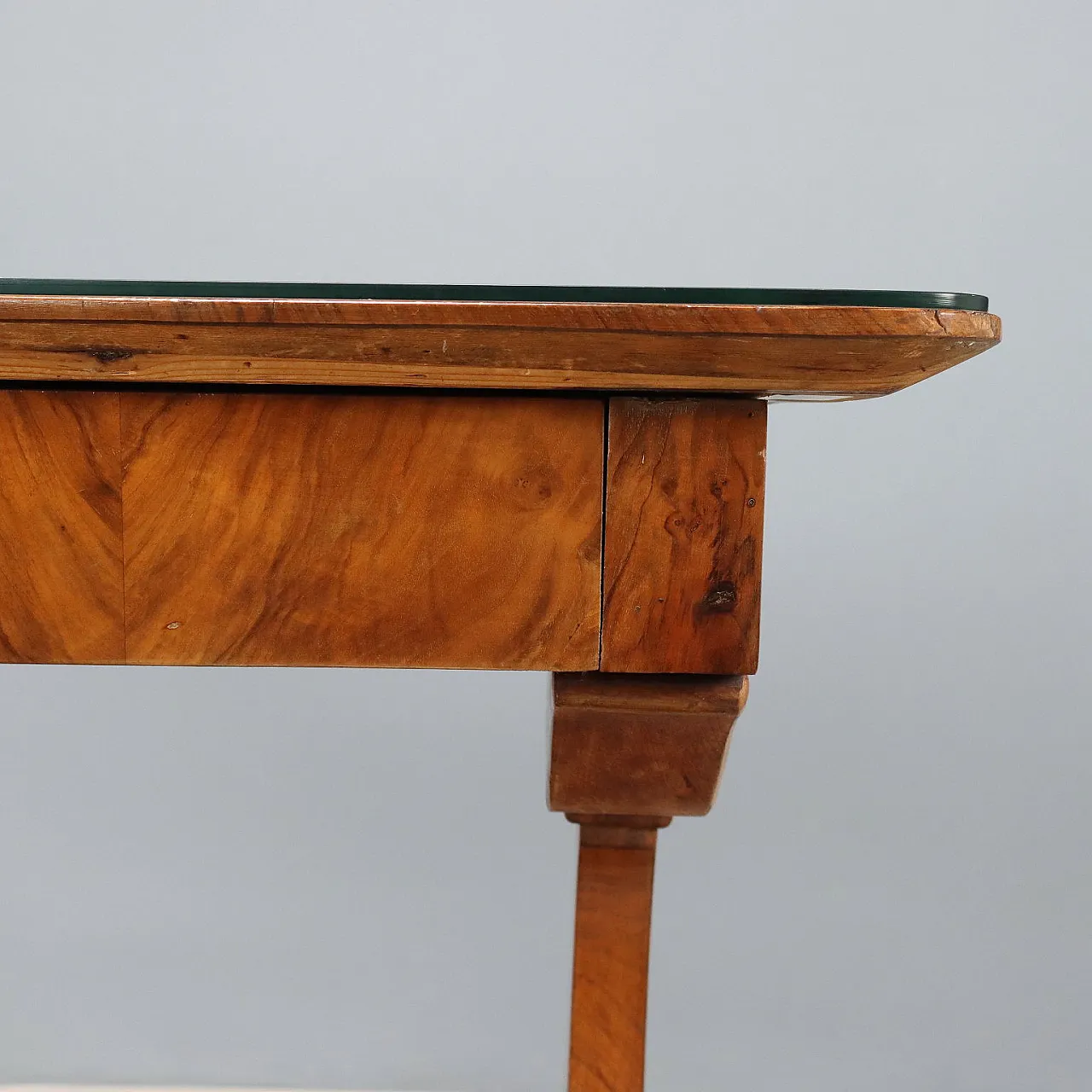 Biedermeier walnut writing desk, mid-19th century 6