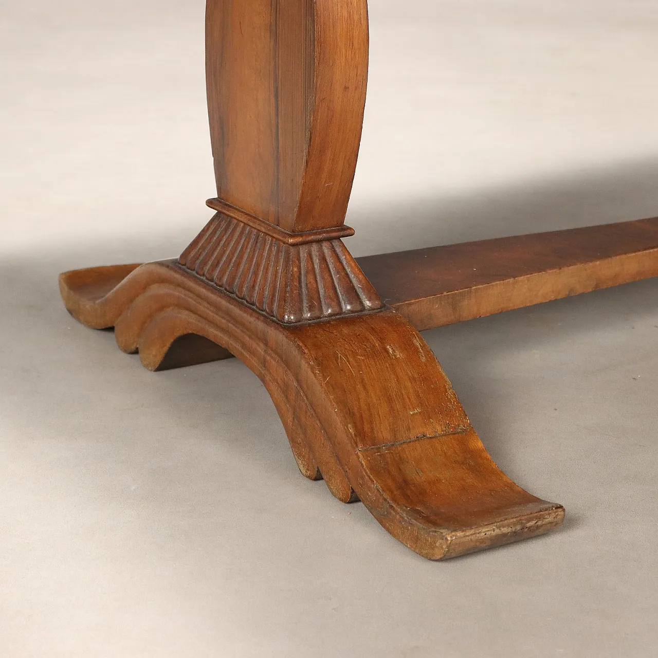 Biedermeier walnut writing desk, mid-19th century 7