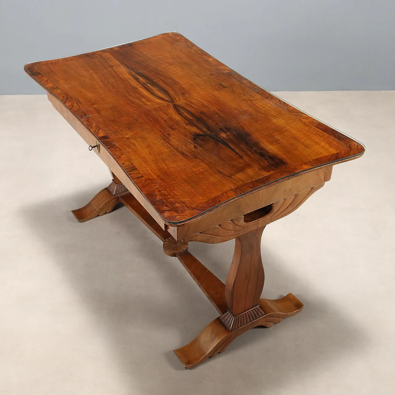 Biedermeier walnut writing desk, mid-19th century 9