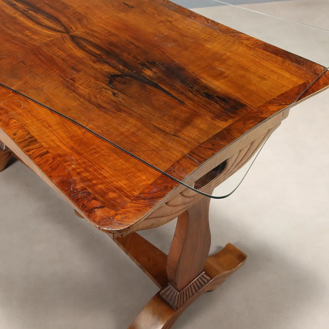 Biedermeier walnut writing desk, mid-19th century 10