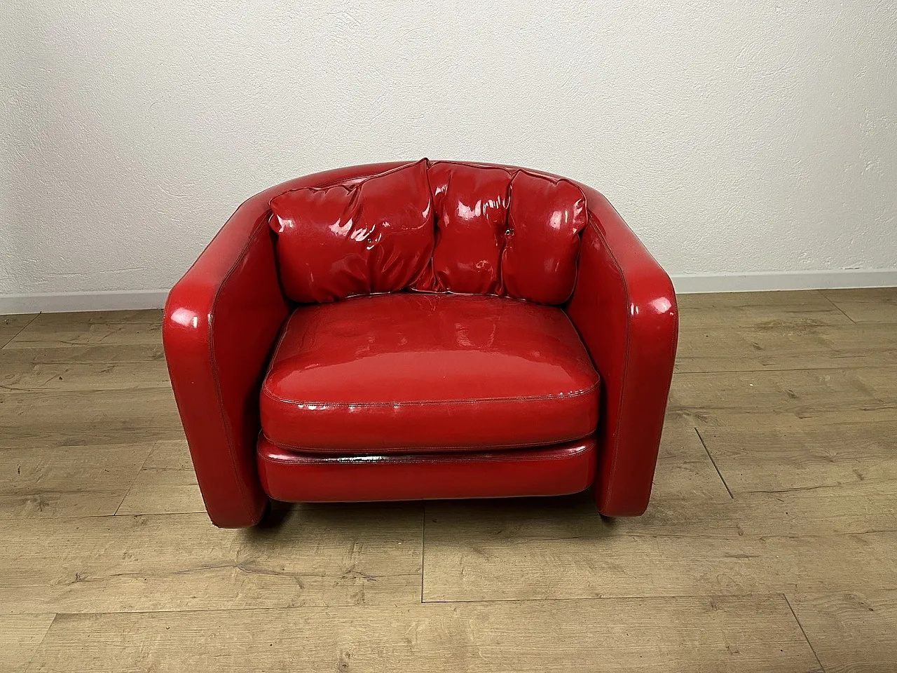 Space Age red vinyl Aarmchair, 1970s 12