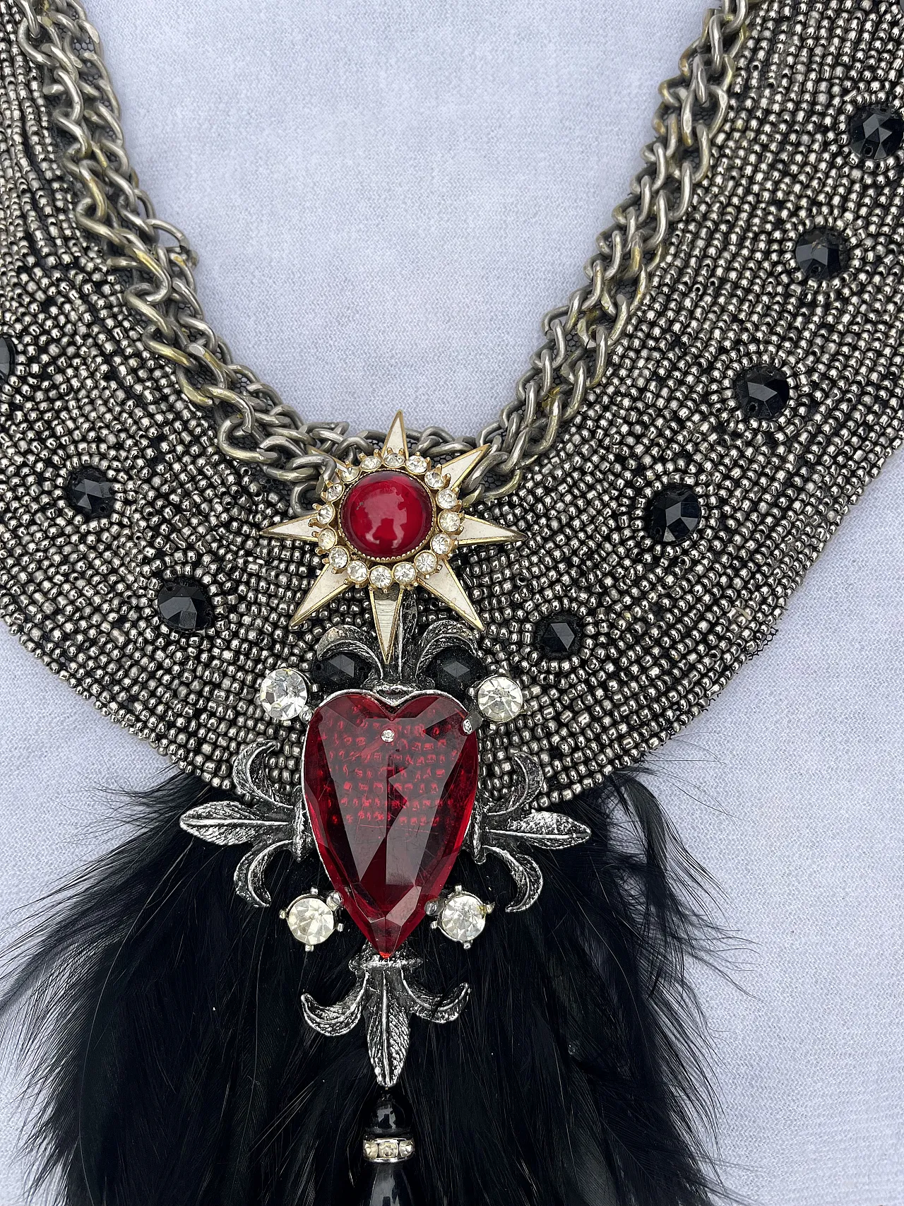 Gothic necklace with feathers, 70s 2