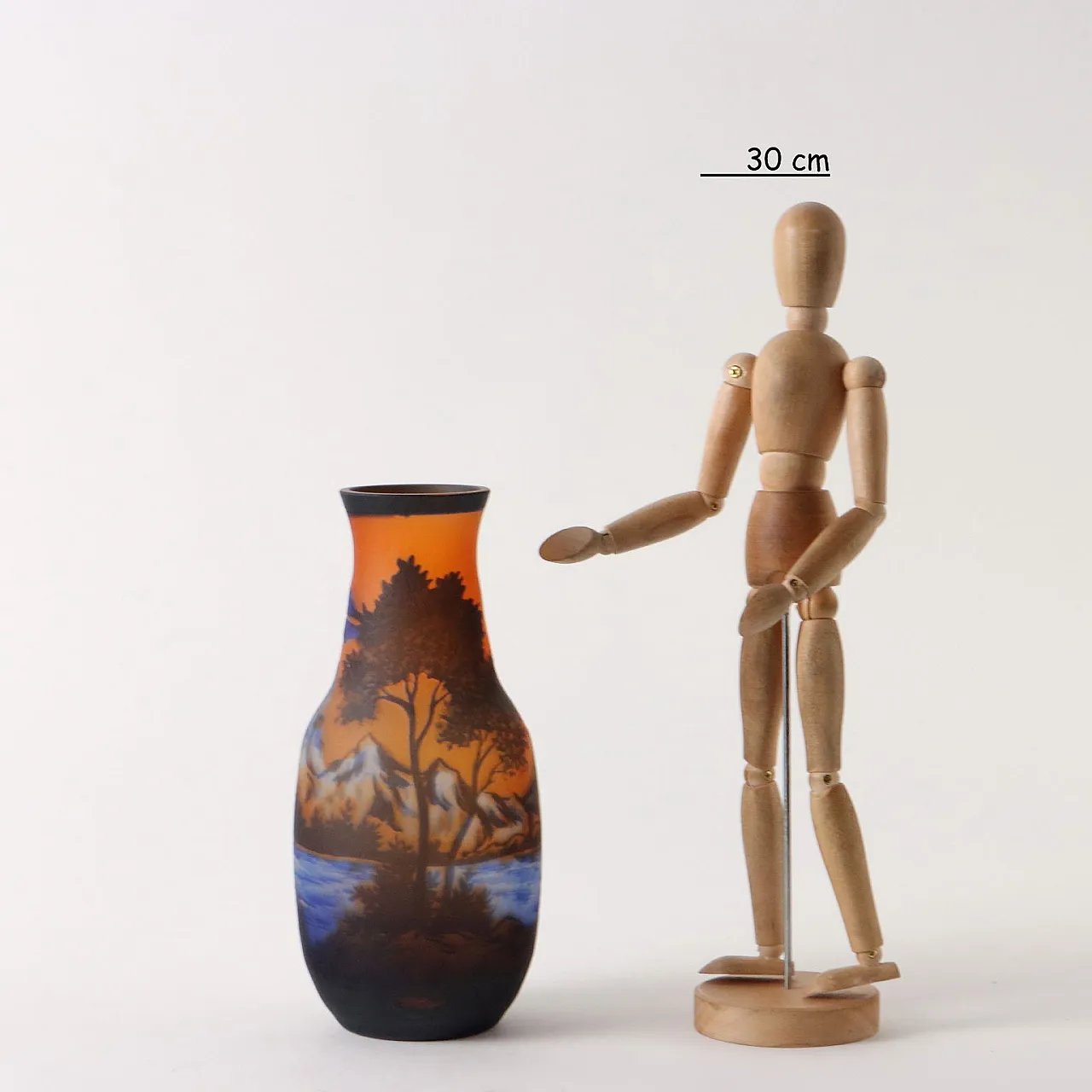 Polychrome glass vase by Gallé 2