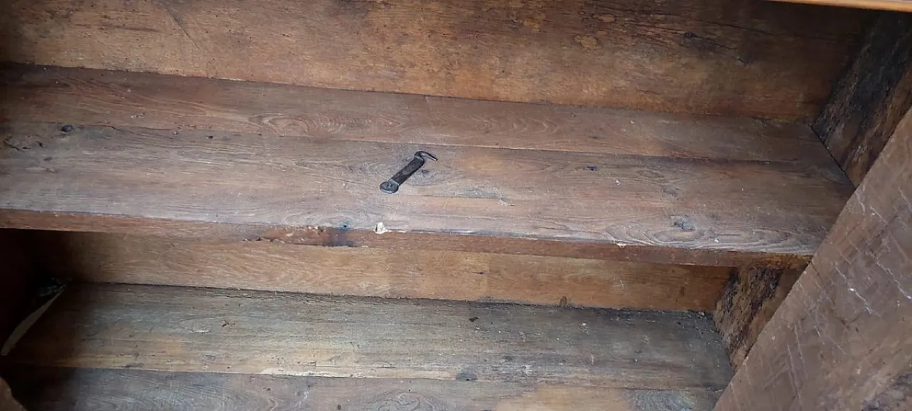 Credenza in noce, '600 10