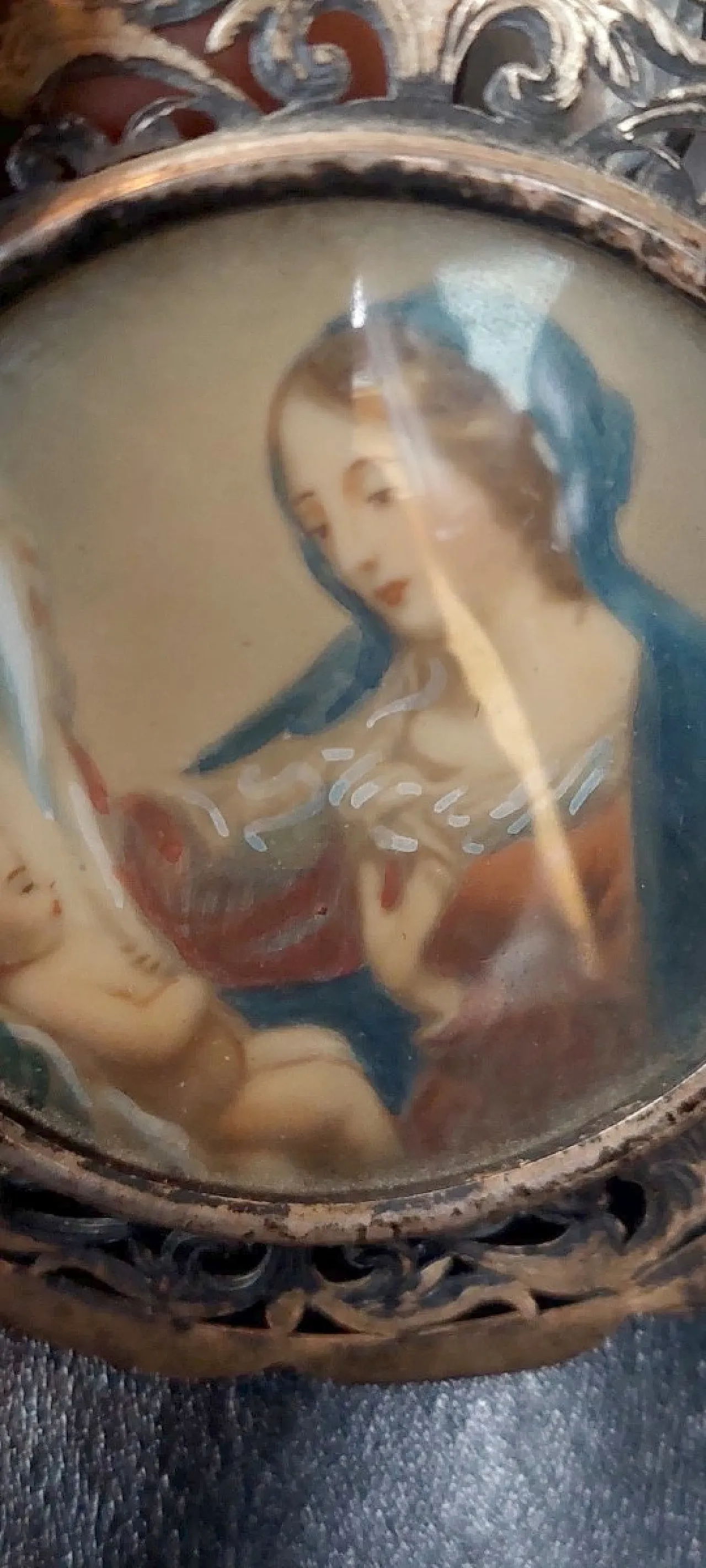 Virgin and Child, pendant with silver frame, 19th century 6