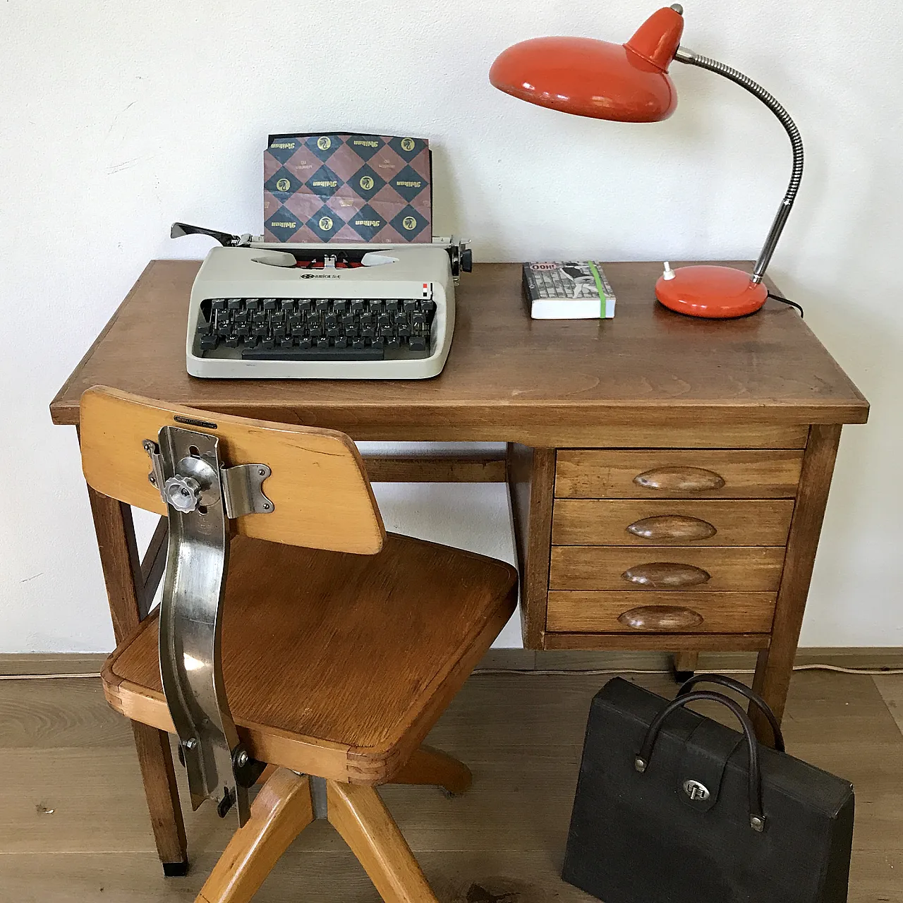 Scrittoio dattilo, anni '50 7