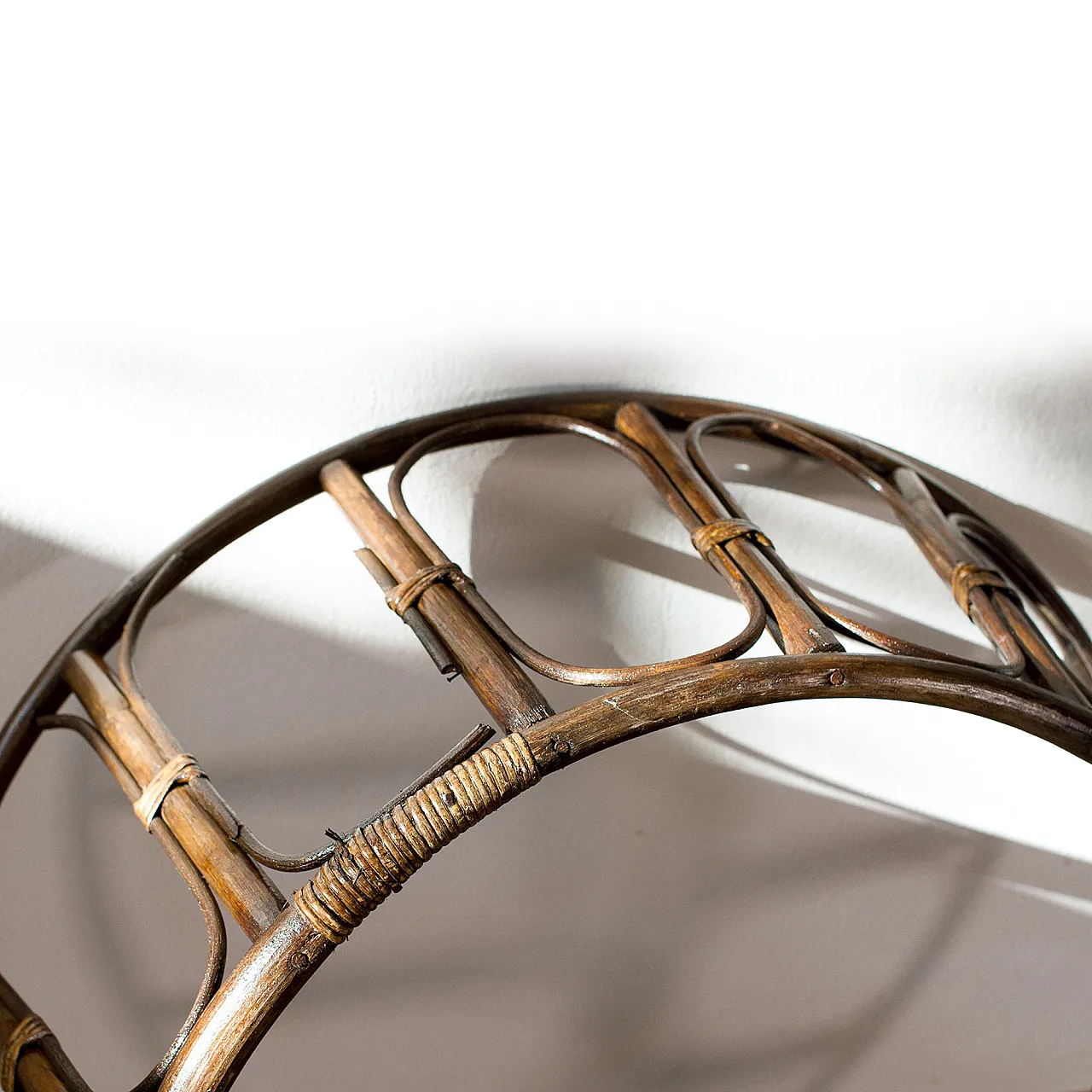 Round rattan armchair, 80s 9