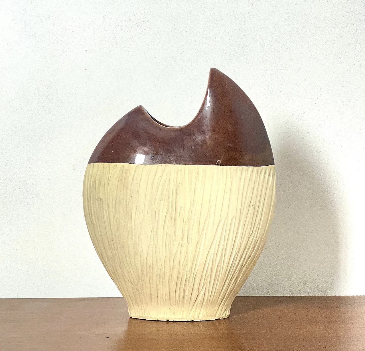 Sculptural ceramic vase, 1970s 1