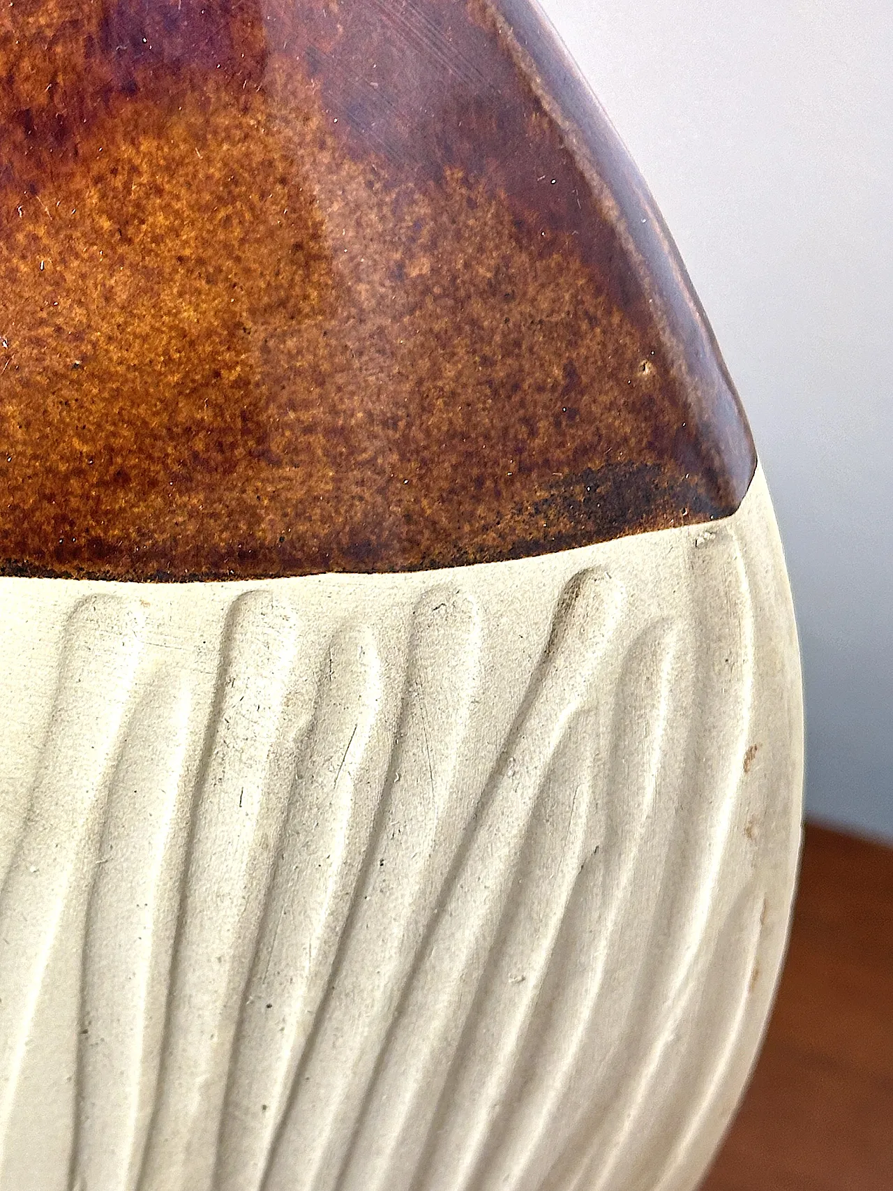 Sculptural ceramic vase, 1970s 6