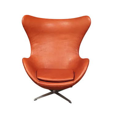 Sedia Egg in pelle di Fritz Hansen