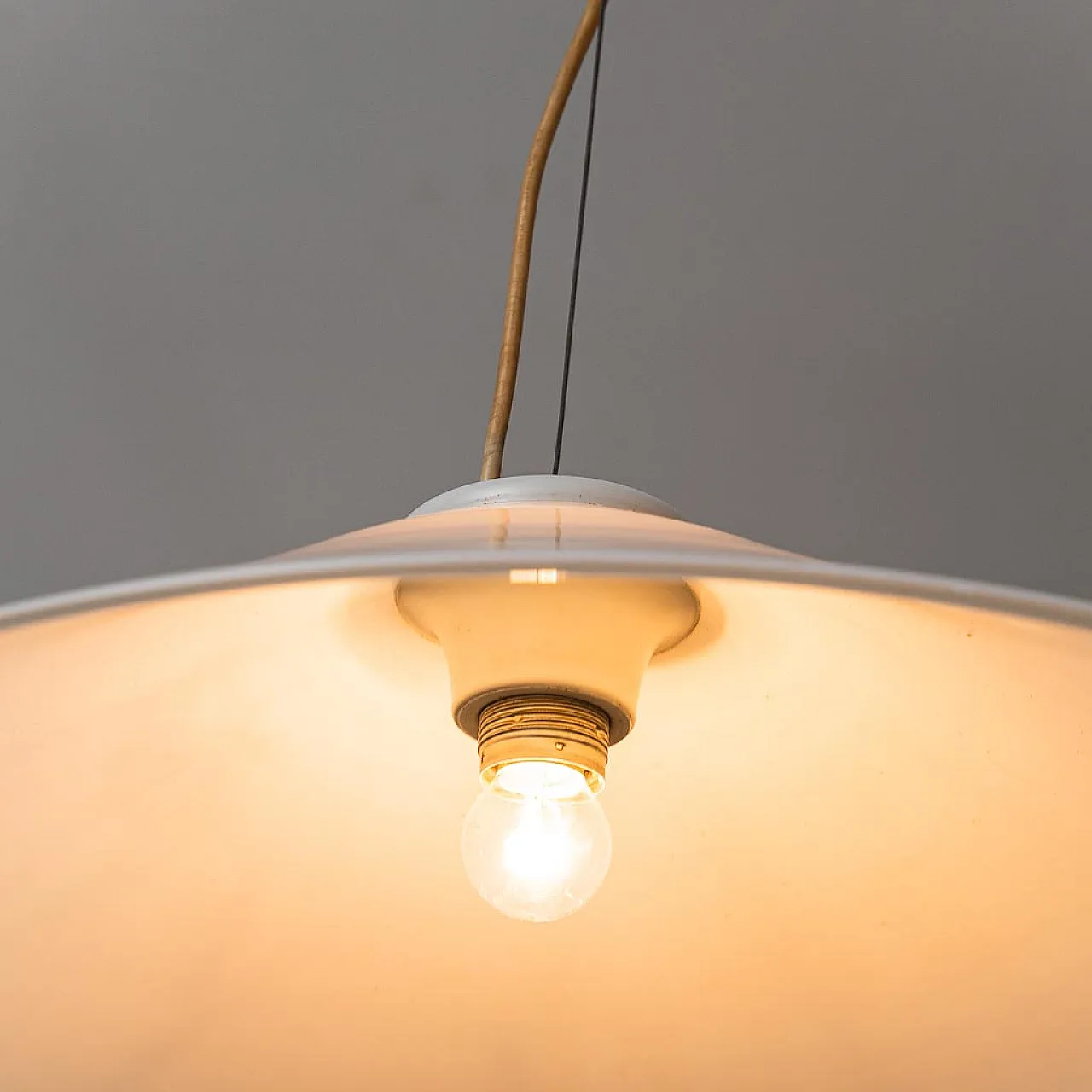 Lampadario vetro bianco, anni '70 5