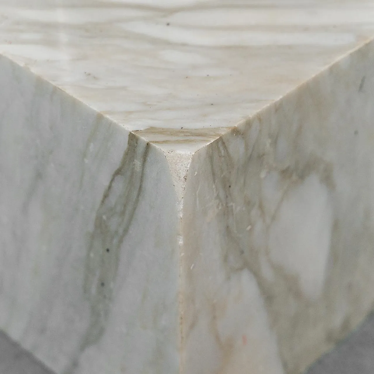 Lampada da terra ad Arco di Harvey Guzzini, anni '70 9