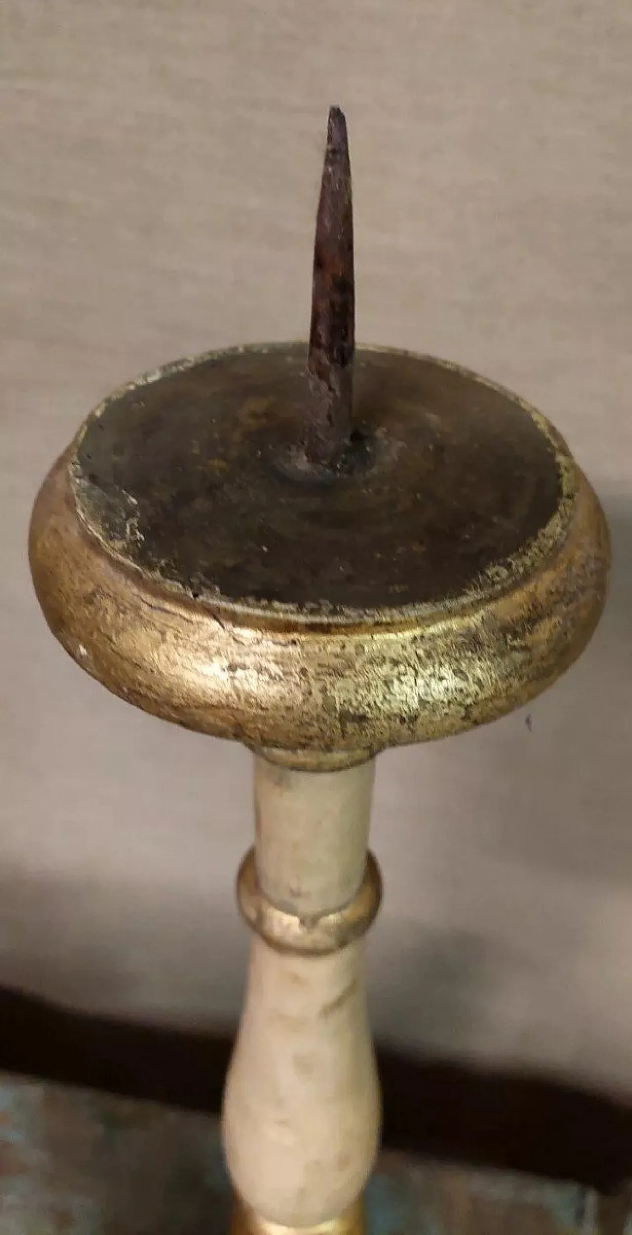 Wooden candlestick and gold lacquer, 19th century 2