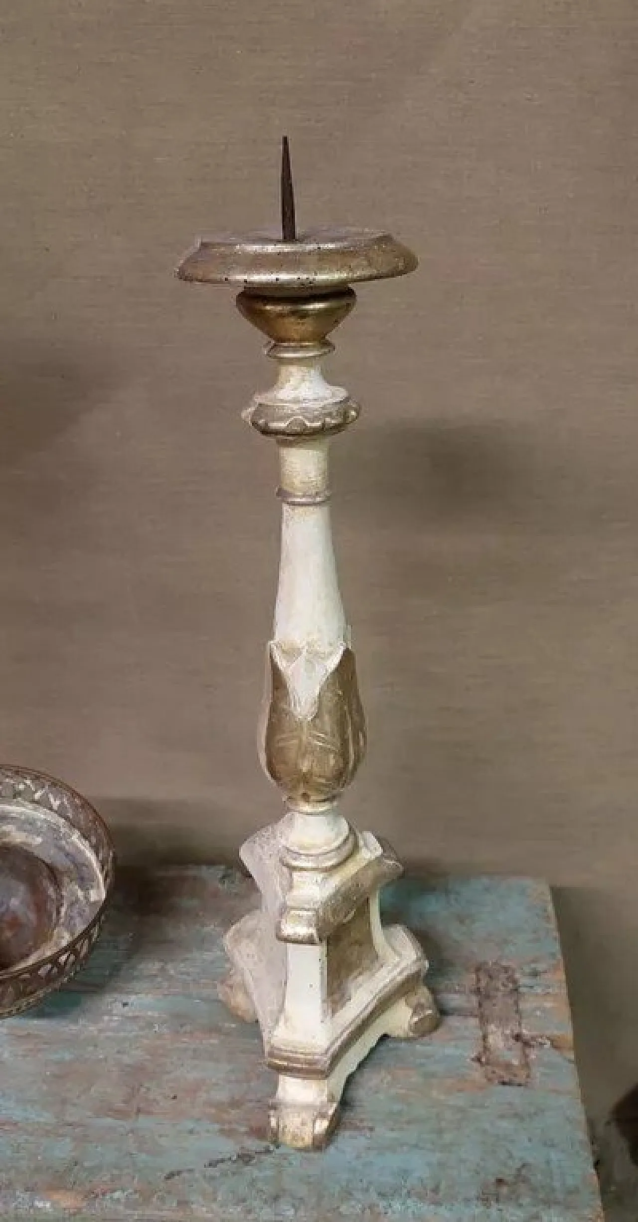 Wooden and gilded silver candlesticks, 18th century 4