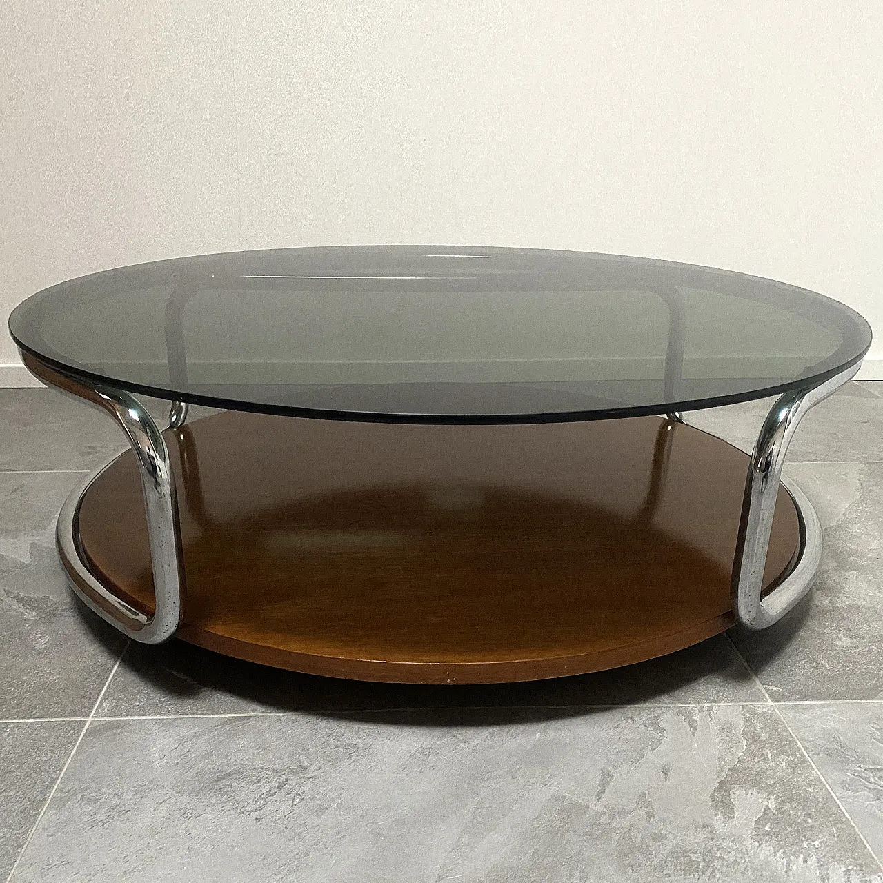 Round coffee table, 70s 4