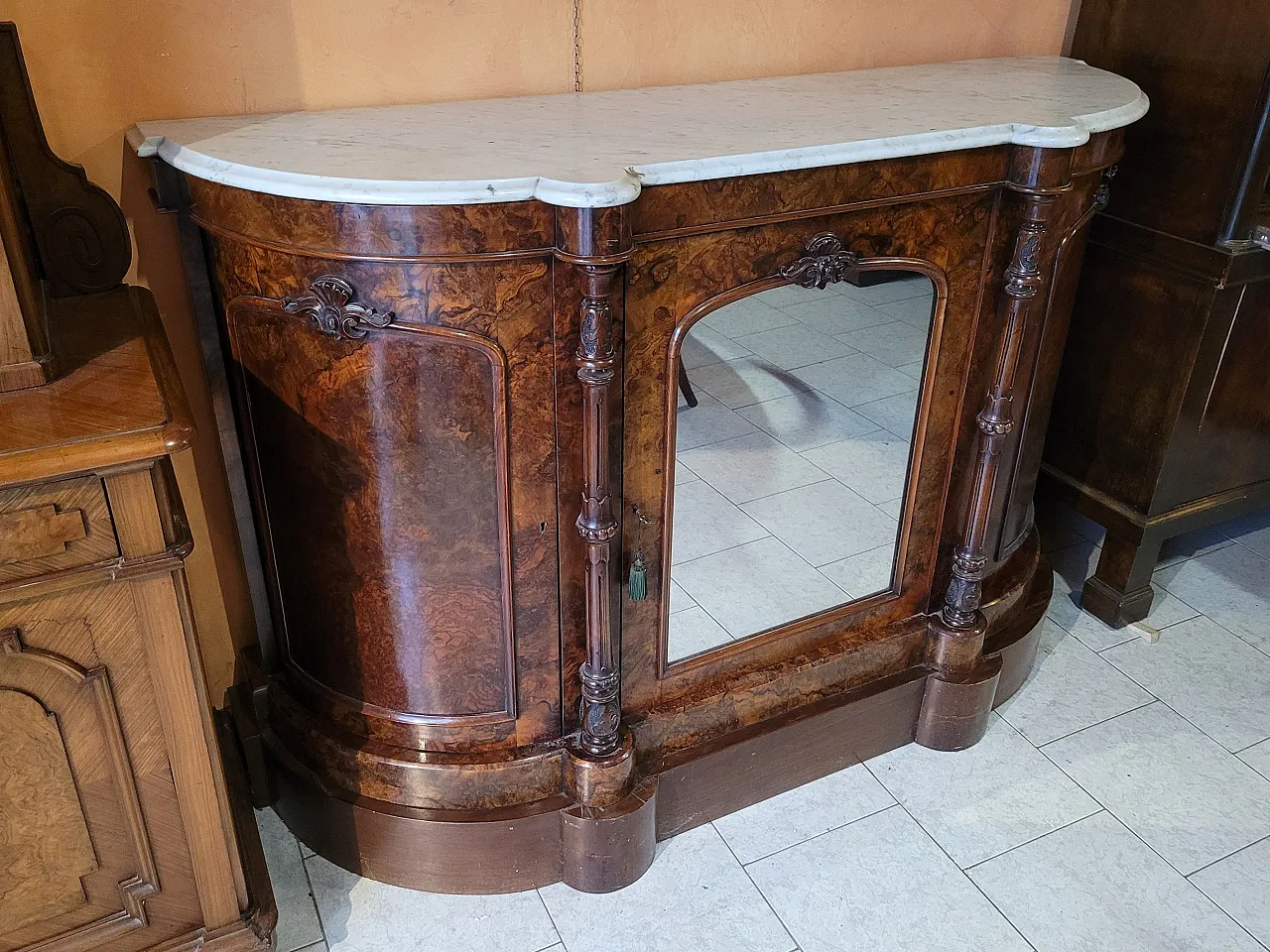 Servante vittoriano in radica con piano in marmo bianco, '800 3