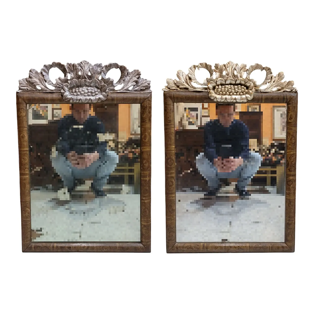 Coppia di specchiere in legno dipinto, Italia 1