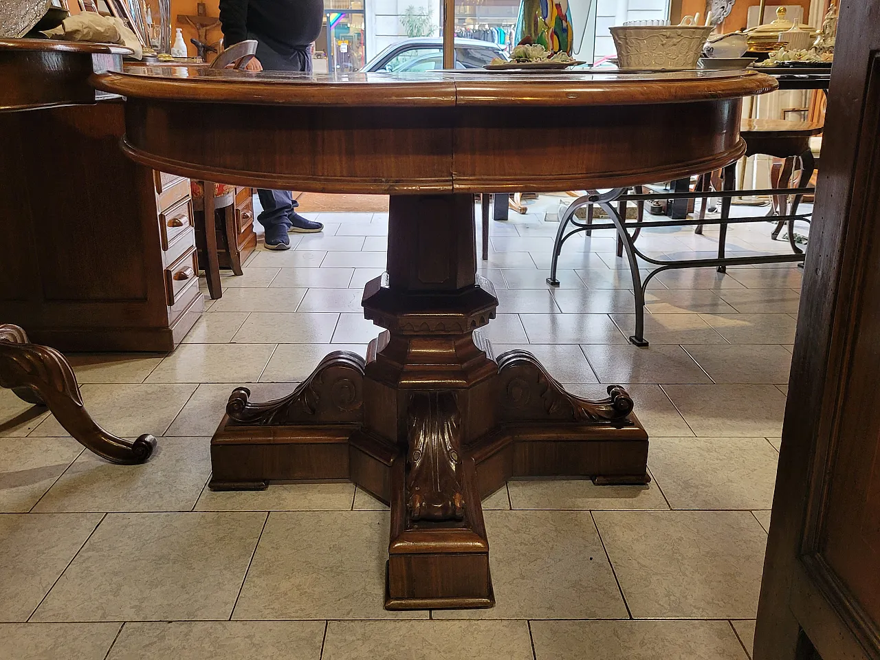 Tavolo allungabile in legno di noce, Italia 4