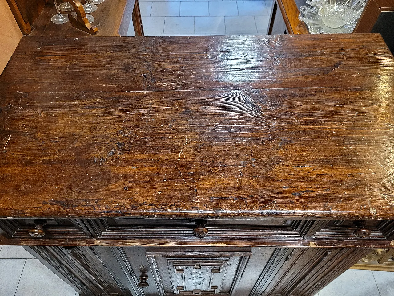 Credenzino in legno dolce, Nord Italia, di fine XVII secolo 5