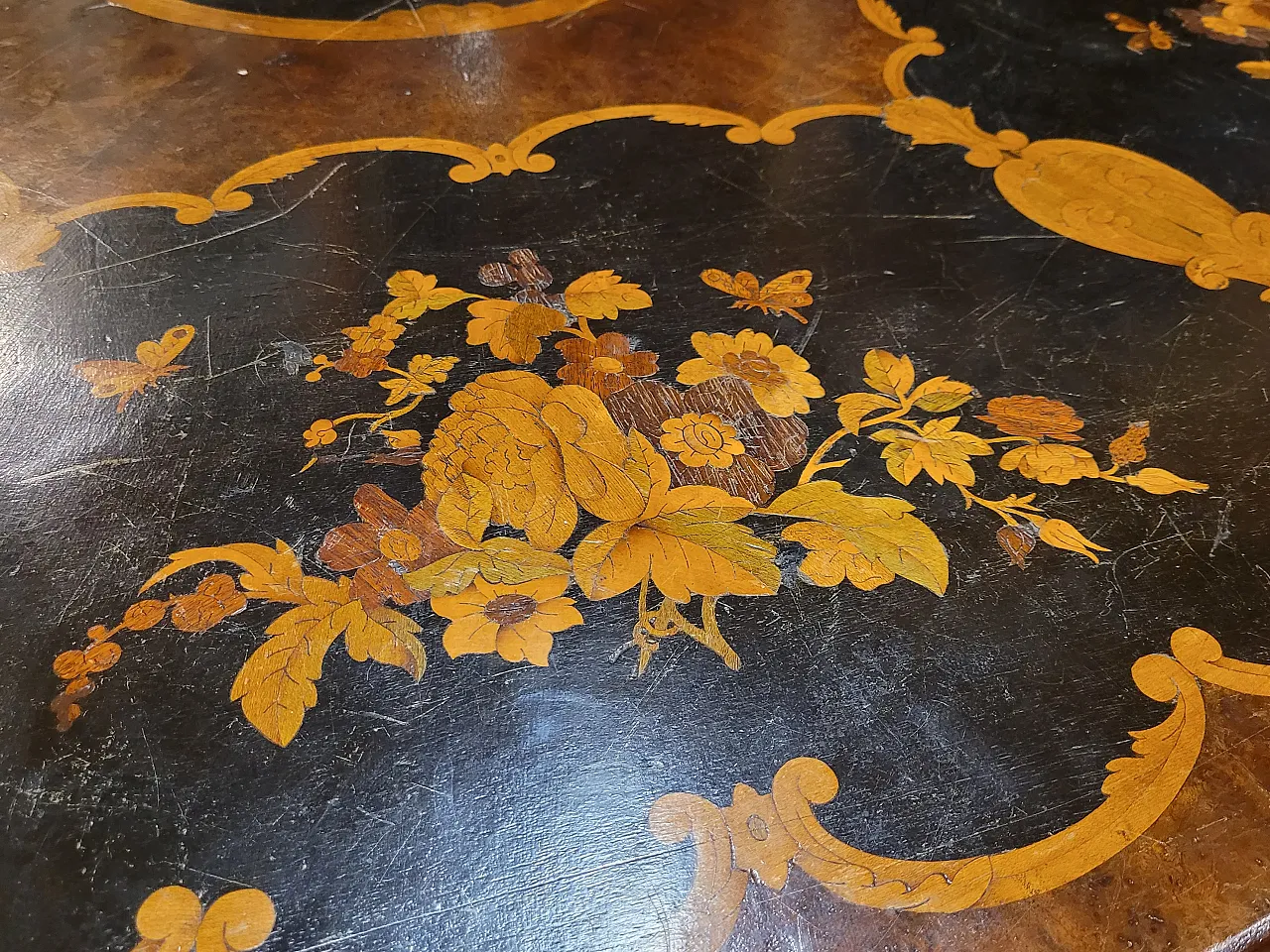 Tavolo vittoriano in varie essenze di legno, Regno Unito, '800 7