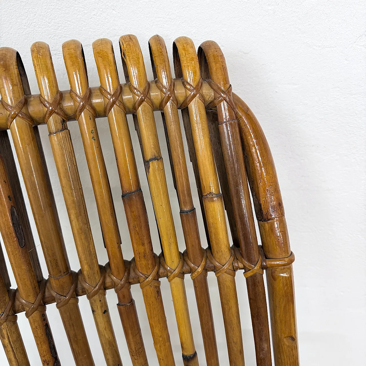 Set coppia poltrone e tavolino in vimini di giunco, anni ‘70 20