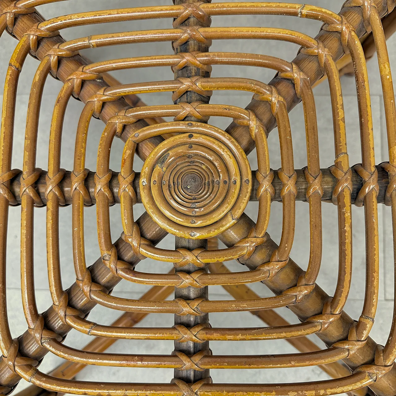 Set coppia poltrone e tavolino in vimini di giunco, anni ‘70 30