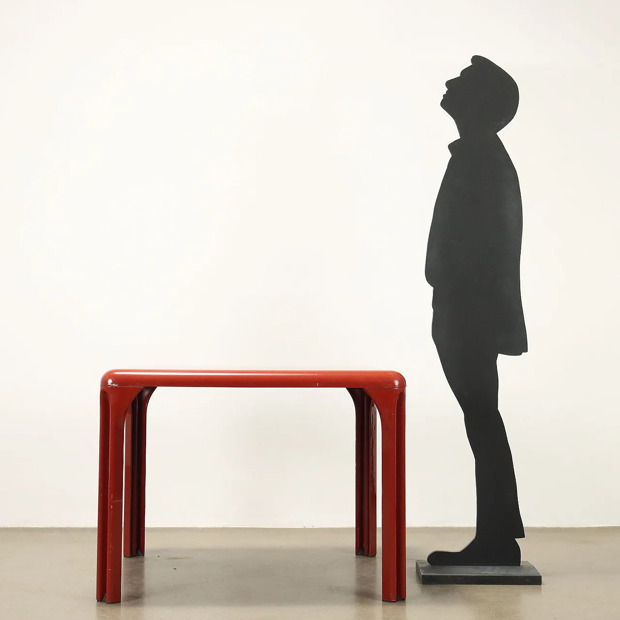 Stadio 100 red table by Vico Magistretti for Artemide, 1970s 3