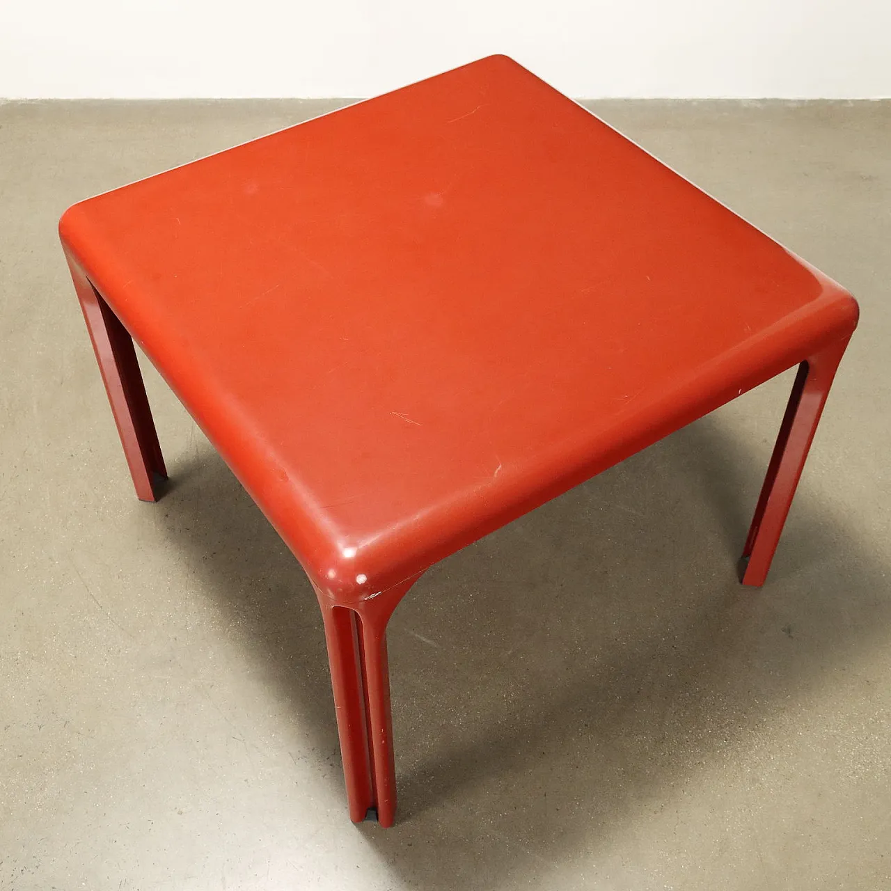Stadio 100 red table by Vico Magistretti for Artemide, 1970s 4
